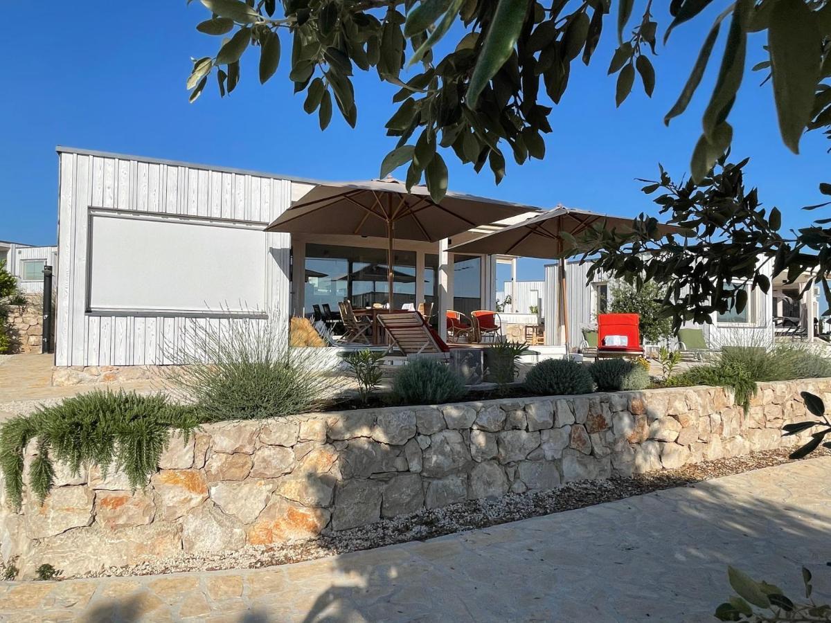 Buqez Eco Resort - Beachfront 20 & House 42 Drage Exterior photo
